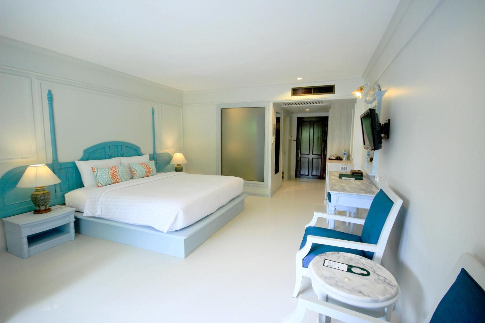 Krabi Tipa Resort - SHA EXTRA PLUS Ao Nang Quarto foto